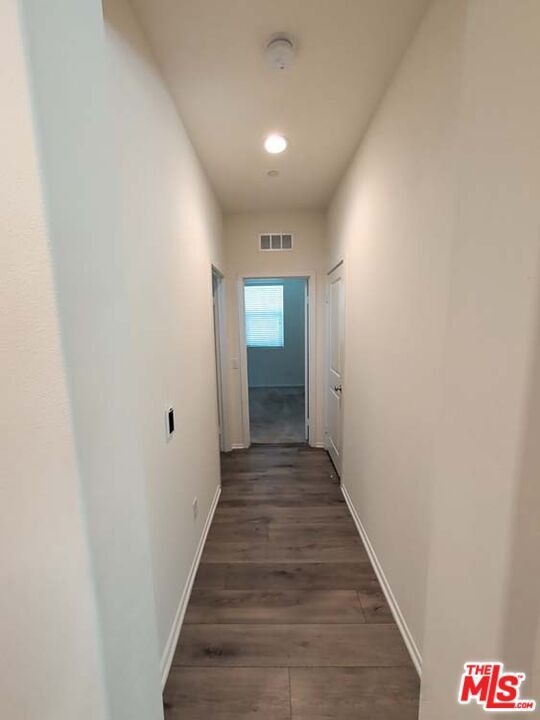 Building Photo - 295 Fuerte Dr