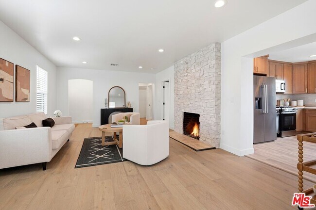 Building Photo - 5452 Harcross Dr