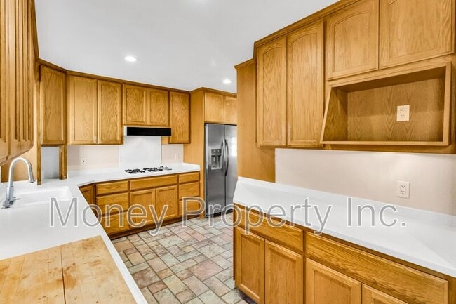 Building Photo - 622 Patricia Ln