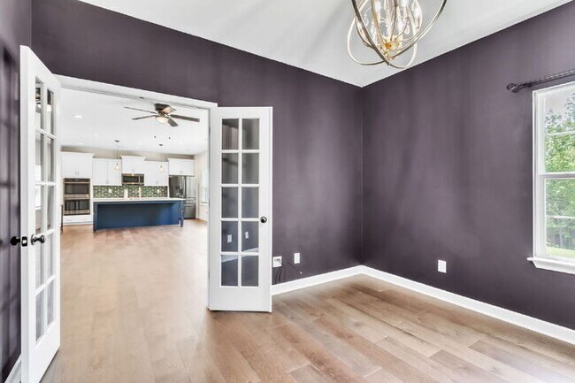 Building Photo - Charming 4-Bed Retreat with Fireplace – Spacious 2631 Sq Ft in Easley, SC, Zoned for Wren Schools