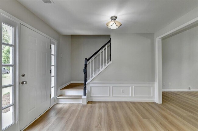 Building Photo - 340 Waddington Trail