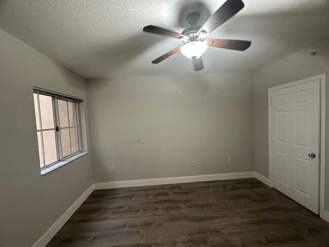Building Photo - 2 Bedroom Condo in Aventine - Miramar