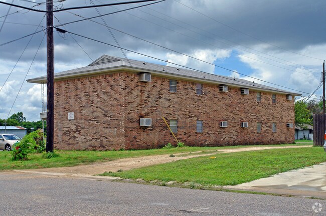 Building Photo - 101 N 3rd St