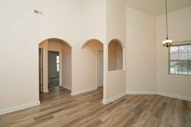 Building Photo - 3 bedroom / 2 bathroom Duplex for rent in Hobart