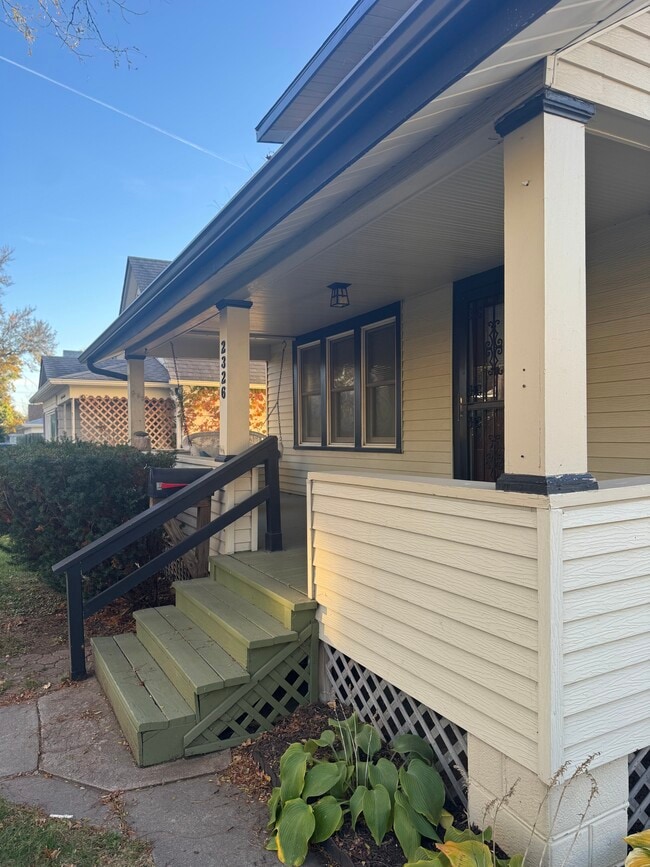 Building Photo - The Pioneer