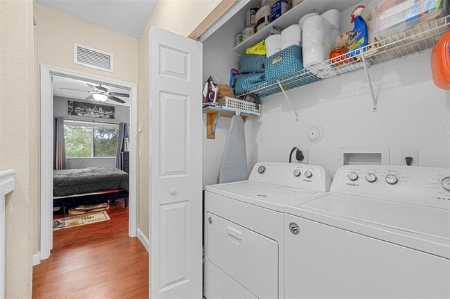 Building Photo - 5921 Riverside Ave