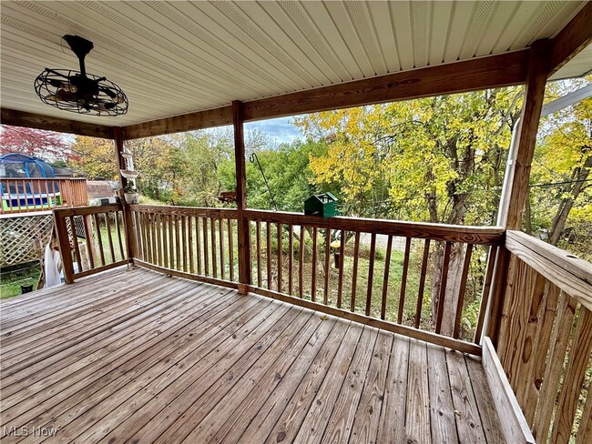 Building Photo - 1206 Foster Ave