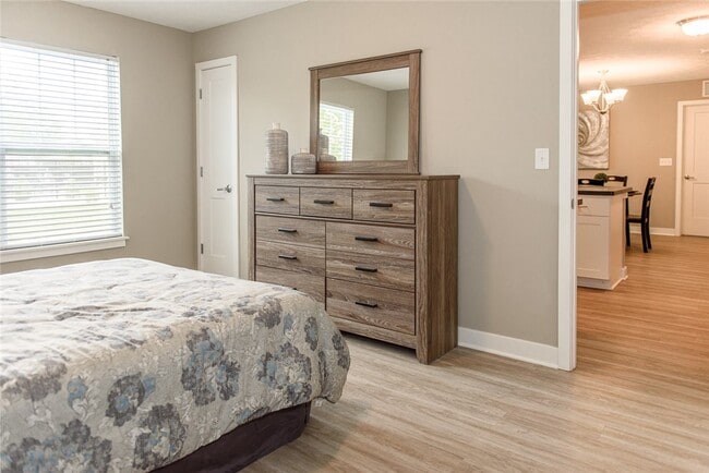 Building Photo - 502 New Terrace Ln