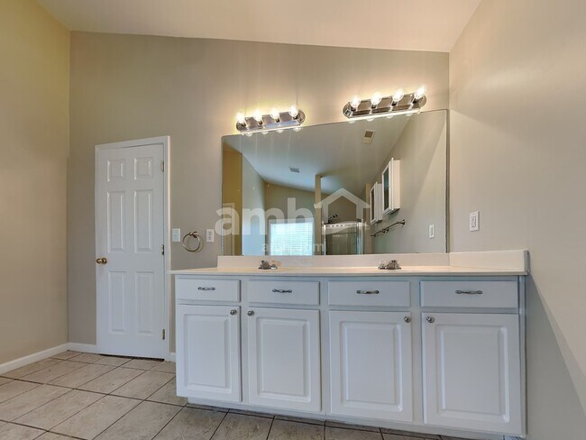 Building Photo - 109 Morrocroft Ln