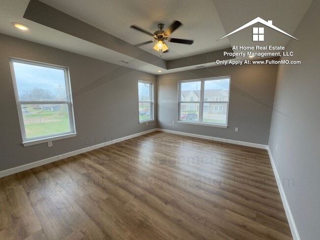 Building Photo - 2610 N Bluff St