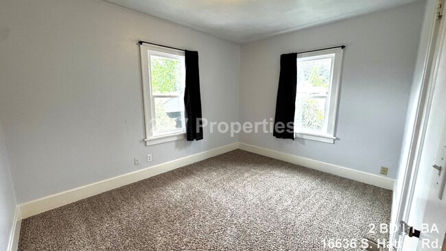 Building Photo - 2BD | 1BA Farmhouse with Garage, Shop, Sauna! - Oregon City