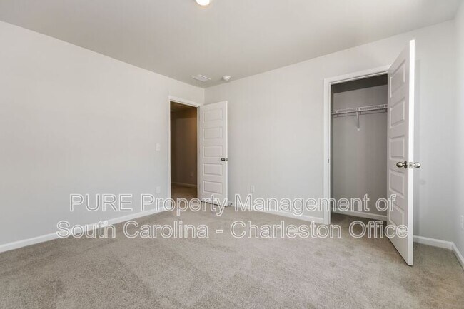 Building Photo - 159 Fern Brg Dr