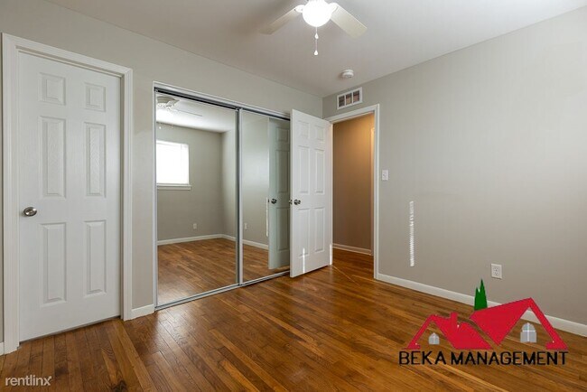 Building Photo - 3 br, 1.5 bath House - 650 Eugene St