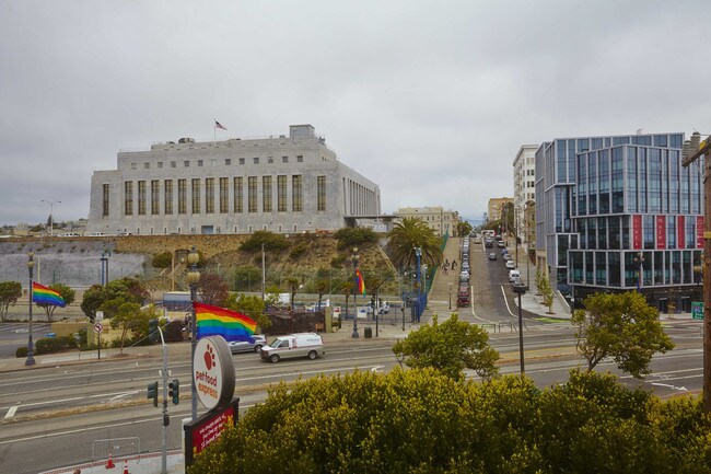 Building Photo - 11 Dolores