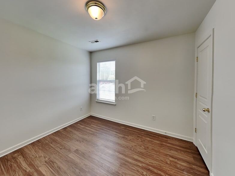 Building Photo - 10929 Shelly Renee Dr