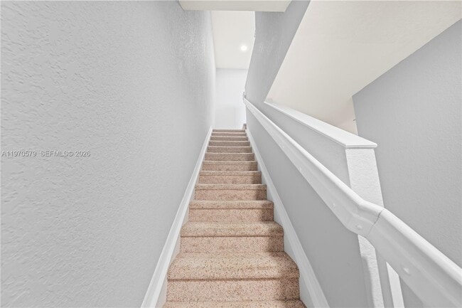 Building Photo - 5905 Abbey Rd