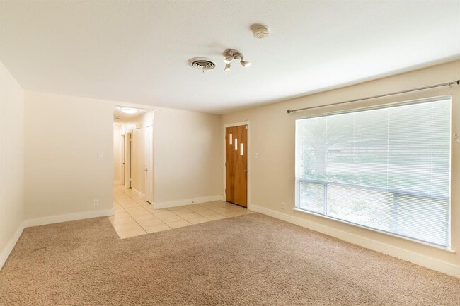 Building Photo - 2604 Rock Terrace Dr