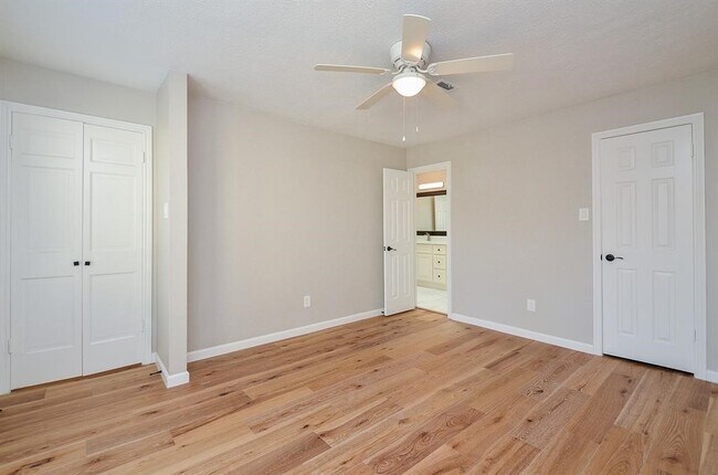Building Photo - 15735 Tanya Cir