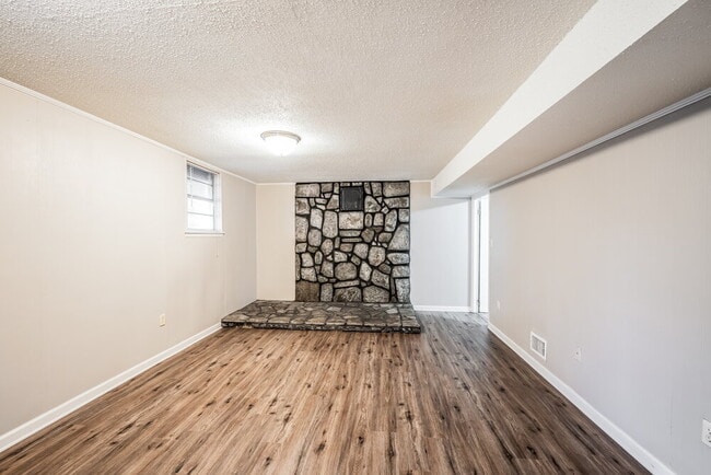 Building Photo - 277 Jupiter Dr