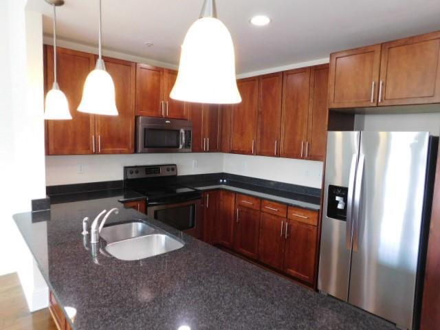 Building Photo - 943 N Ormewood Park Dr SE