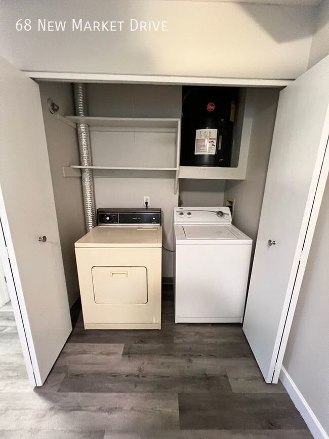 Building Photo - 68 New Market Dr