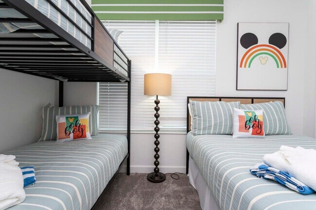 Building Photo - 4319 Scene Ln