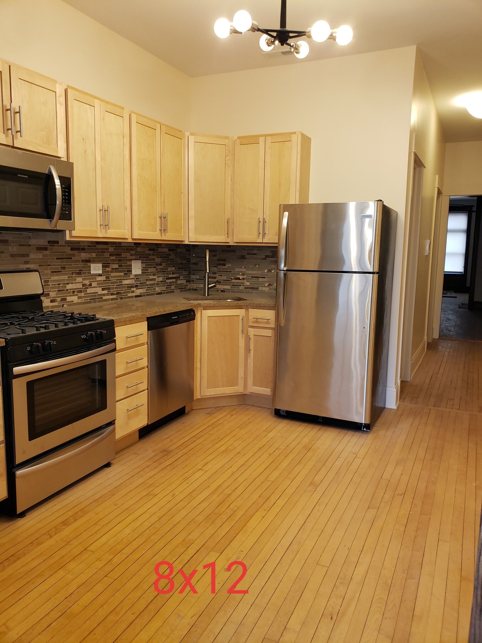 Kitchen - 912 W Newport Ave