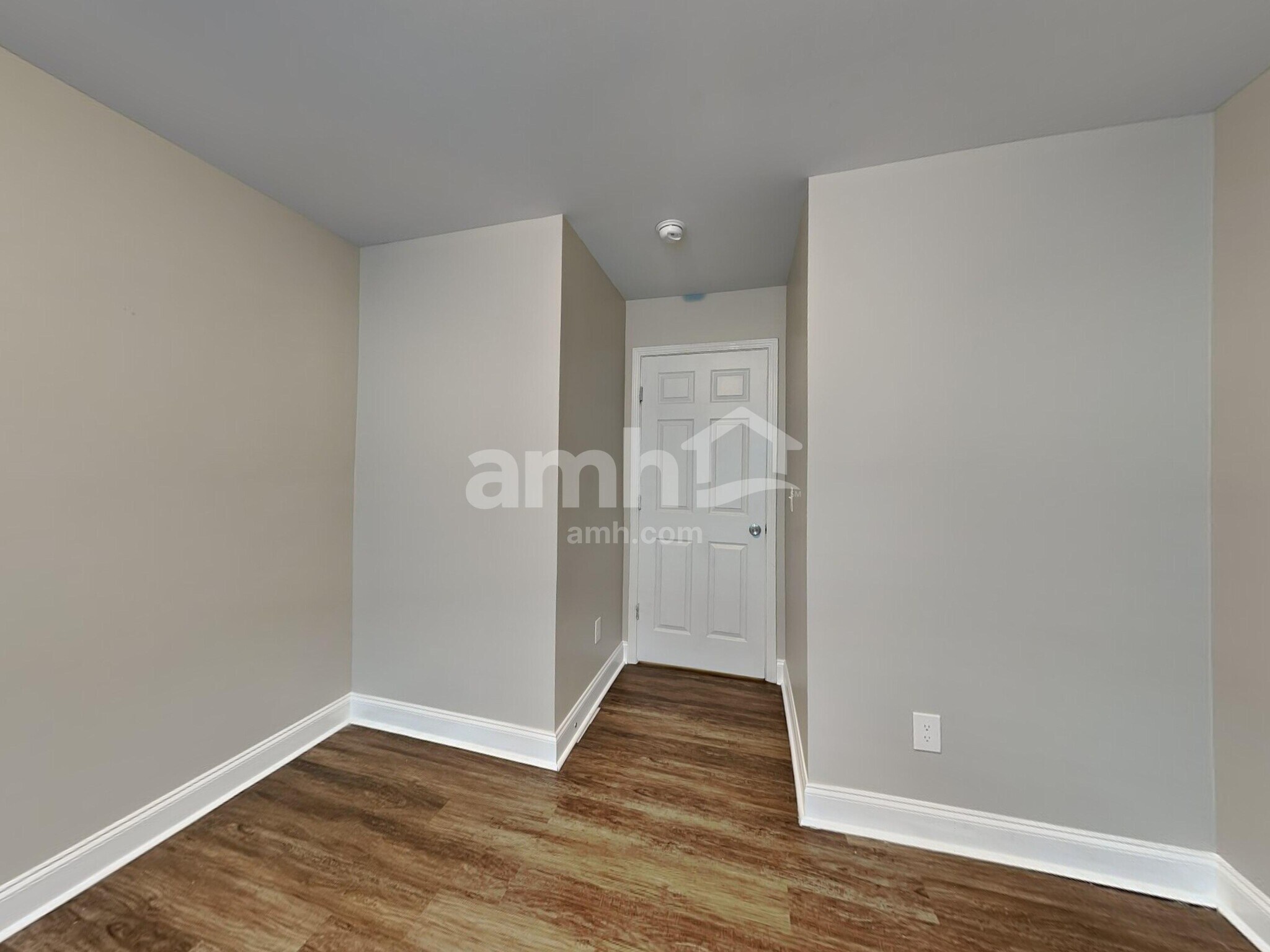 Building Photo - 5305 Tupelo St