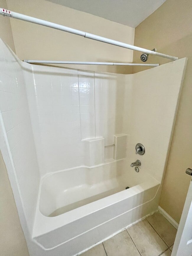Building Photo - Welcome to this beautiful 4-bedroom, 2.5-b...