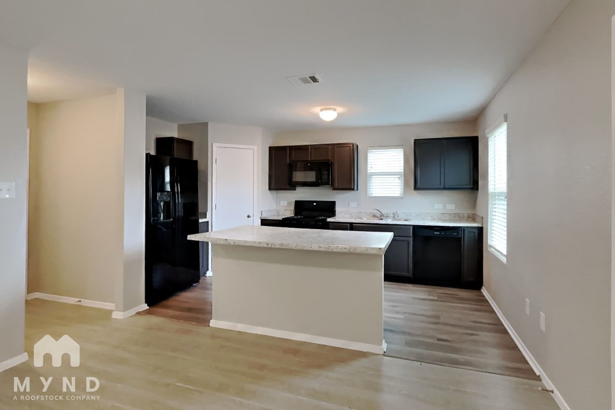 Building Photo - 9539 Apple Ridge Ln