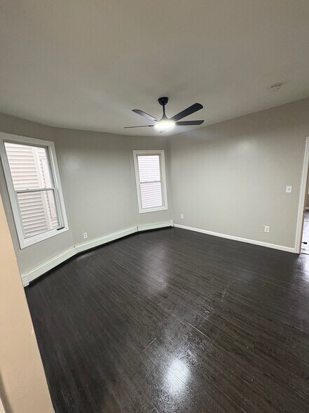 Living Room - 16 N 18th St