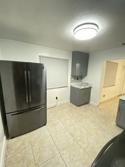 Building Photo - 1493 NE 148th St
