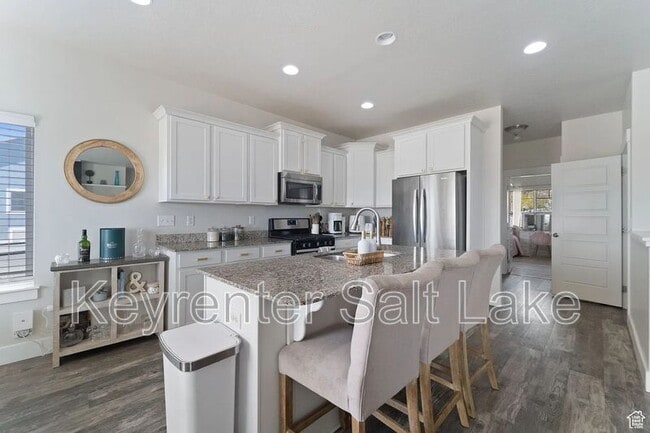 Building Photo - 6463 Maple Valley Cir