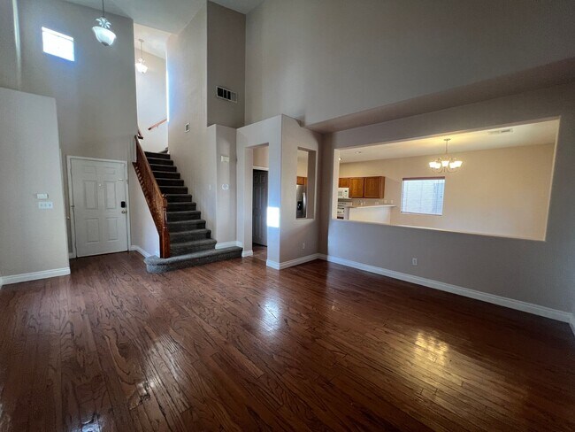 Building Photo - 3 Bed, 2.5 Bath home with Solar Panels!