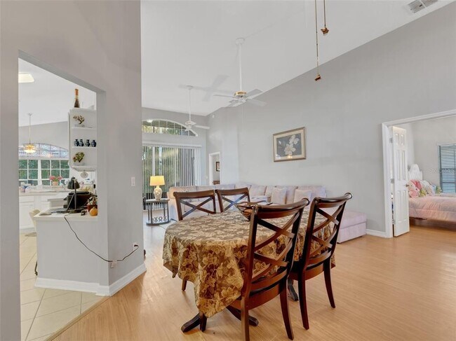 Building Photo - 411 Ridge View Dr