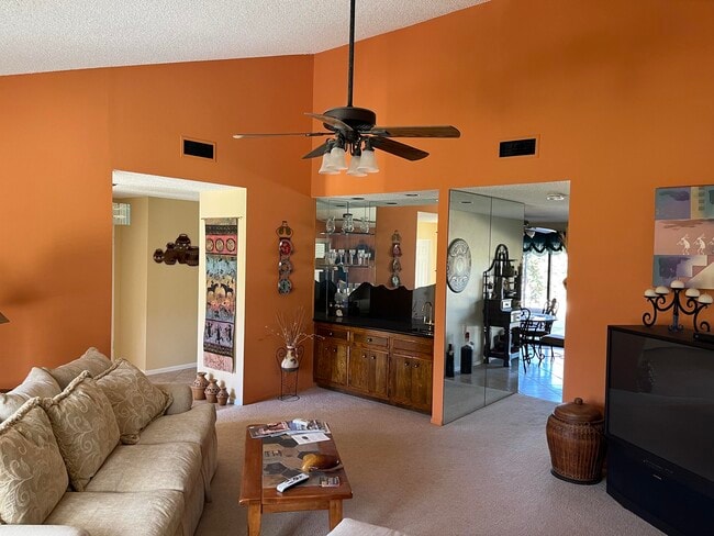 Building Photo - 71500 Halgar Rd