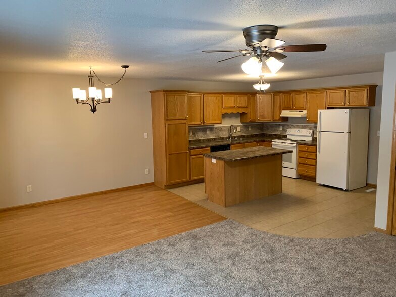 Kitchen - N5527 Penny Lane