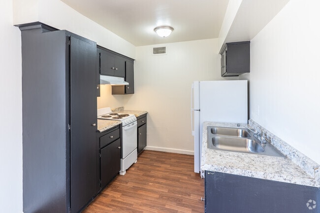 Interior Photo - Decatur Rents