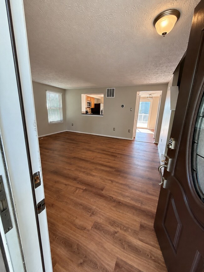 Building Photo - 3340 Garrison Cir