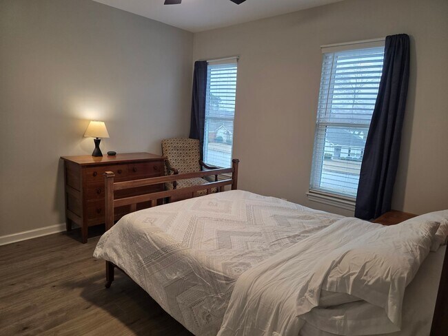 Building Photo - 1318 Maple Leaf Ct