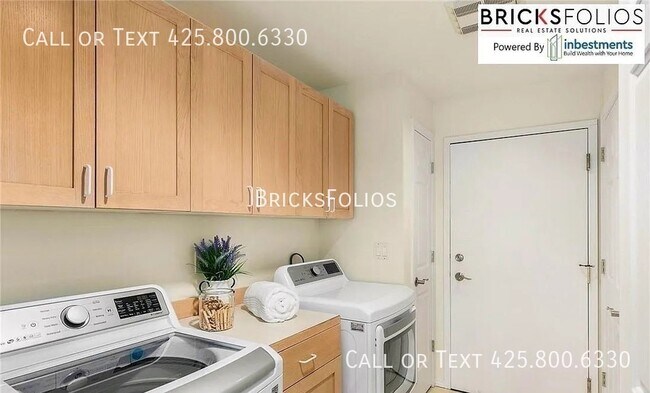 Building Photo - 320 5th Ave