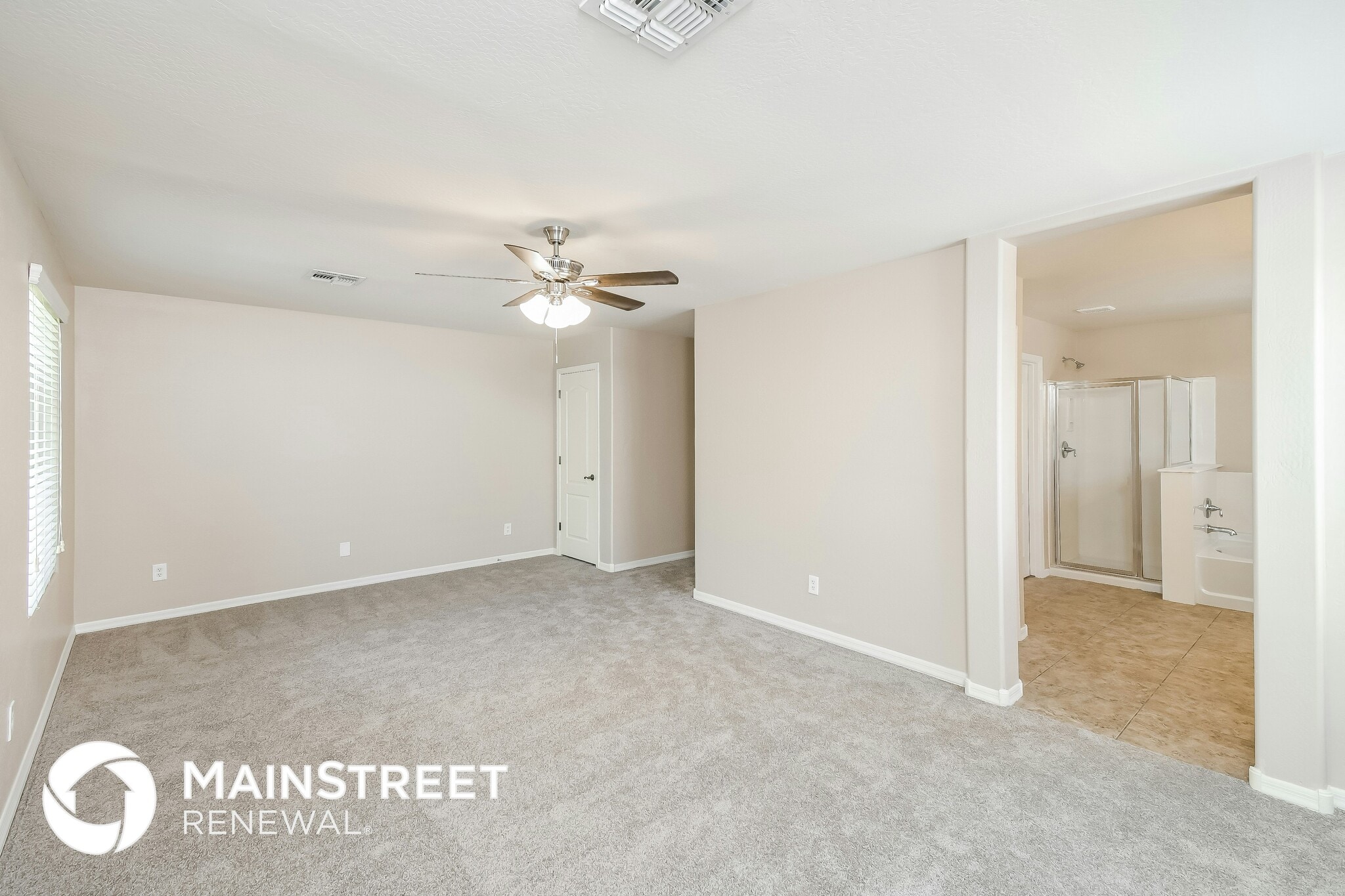 Building Photo - 4055 E Tulsa St