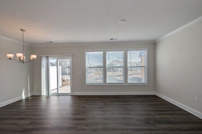 Building Photo - **6 Month Lease** New Construction Home-Hendersonville