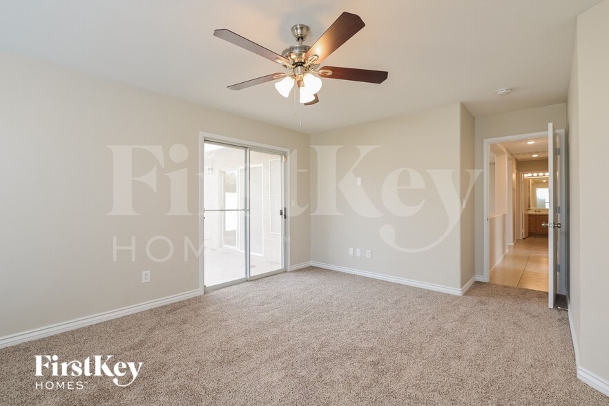 Building Photo - 692 Rising Brook Dr