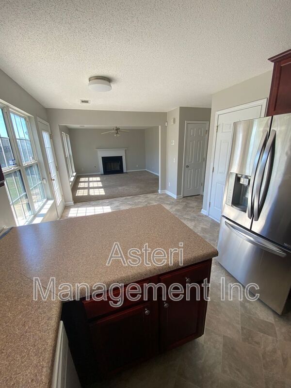 Building Photo - 118 Faybrook Dr