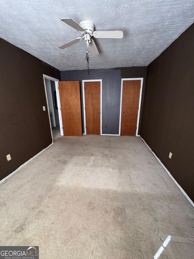 Building Photo - 1602 Pine Tree Trail