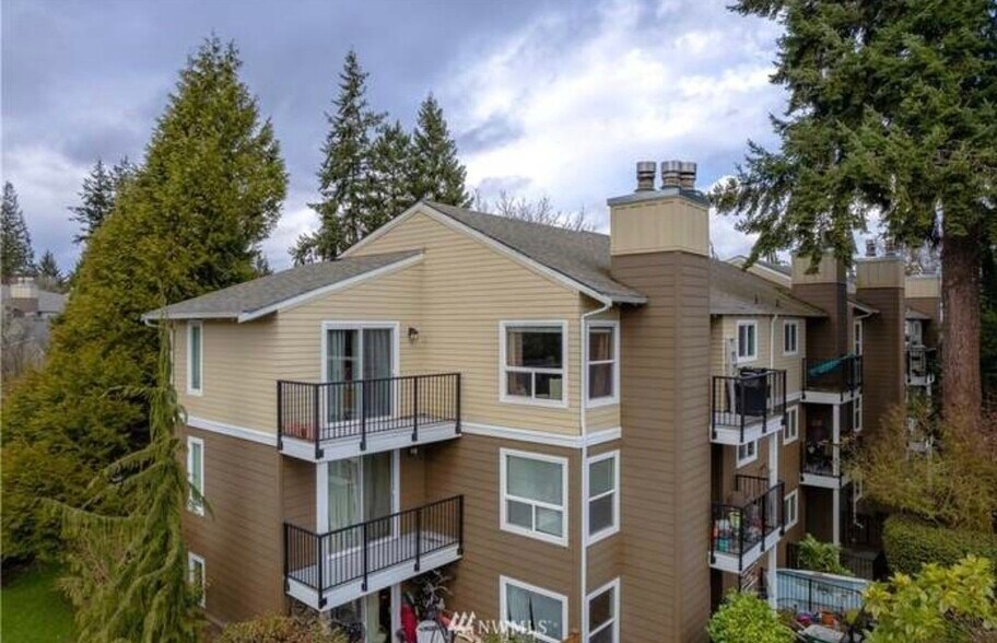 Building Photo - 820 Cady Rd