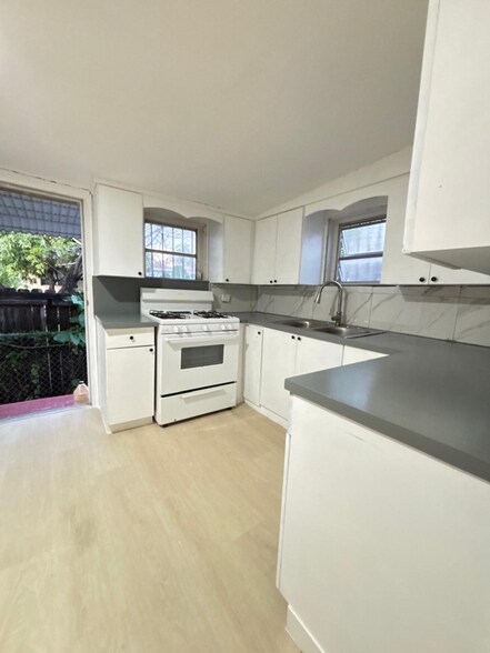 Building Photo - 2035 NW 26th St