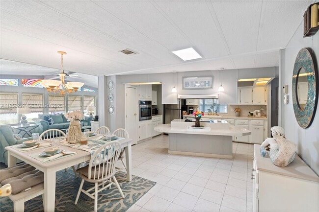 Building Photo - 202 NW 52nd St