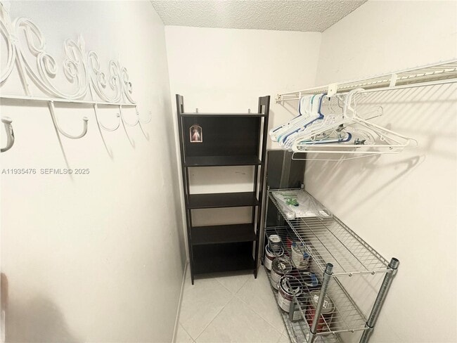 Building Photo - 8826 W McNab Rd